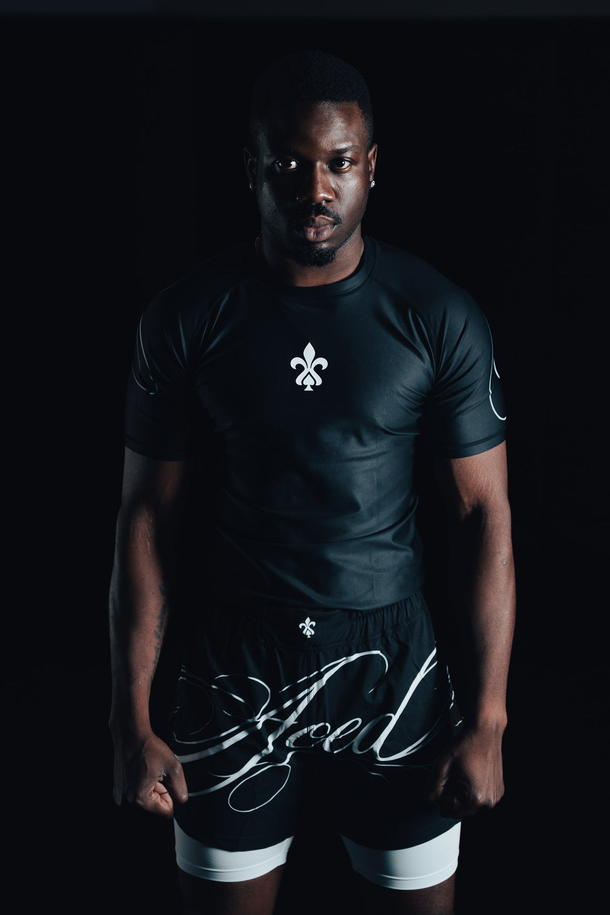 "SIGNATURE" SHORT SLEEVE RASH GUARD